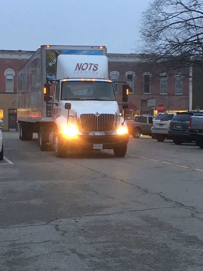 nots truck tree lighting