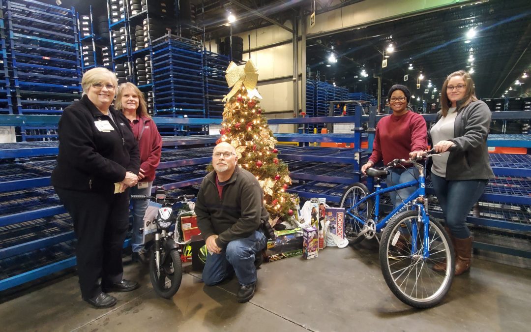 Christmastime Team Gives Back