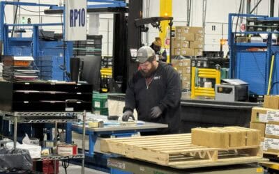 Holiday Shipping: How a 3PL Can Help Your Business Navigate Peak Season